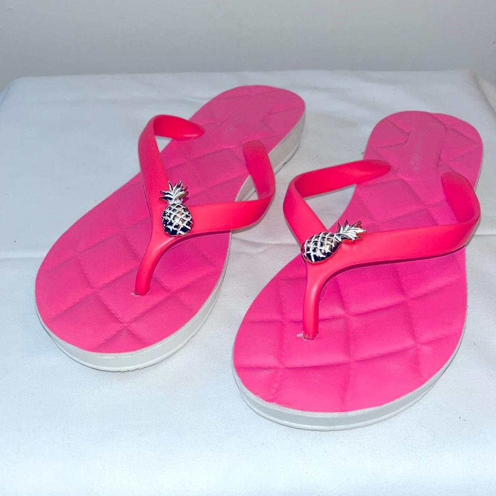 Amanda Blu flip flops in hot pink with decorative pineapples